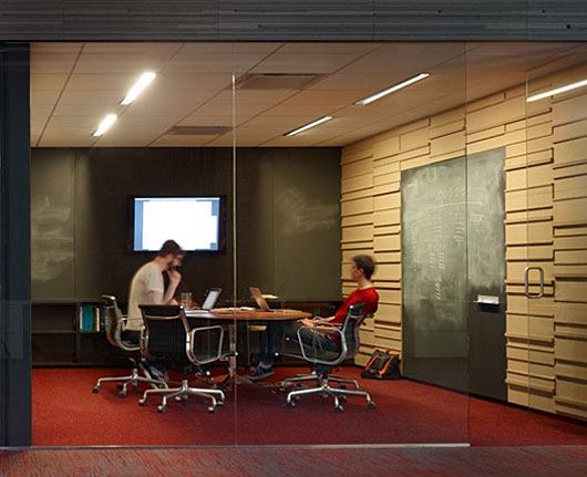 496-team-room